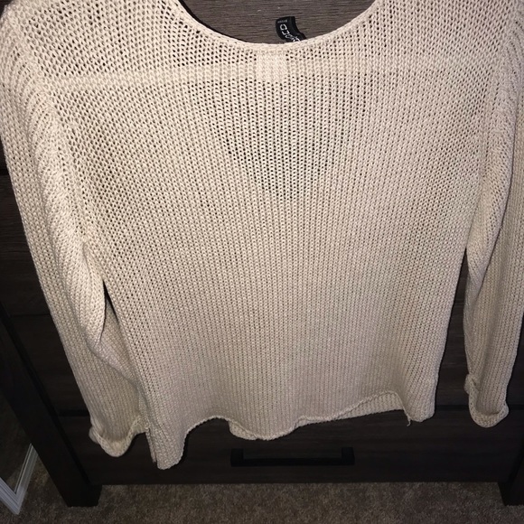 Sweater - Picture 3 of 3